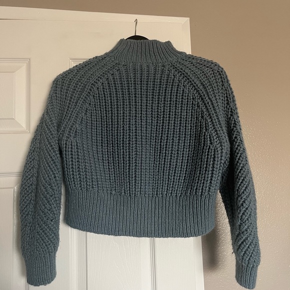 Sweater - Picture 2 of 4